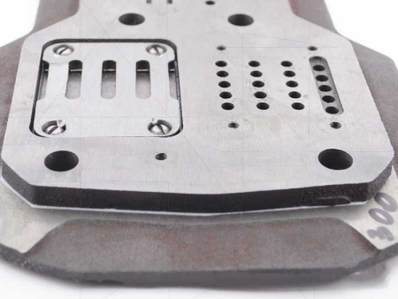 Блок клапанный С416М.01.00.300 к головке К33