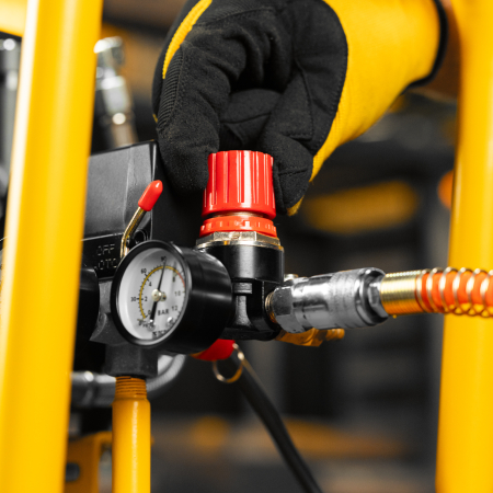 Поршневой компрессор  DLP -3000/50